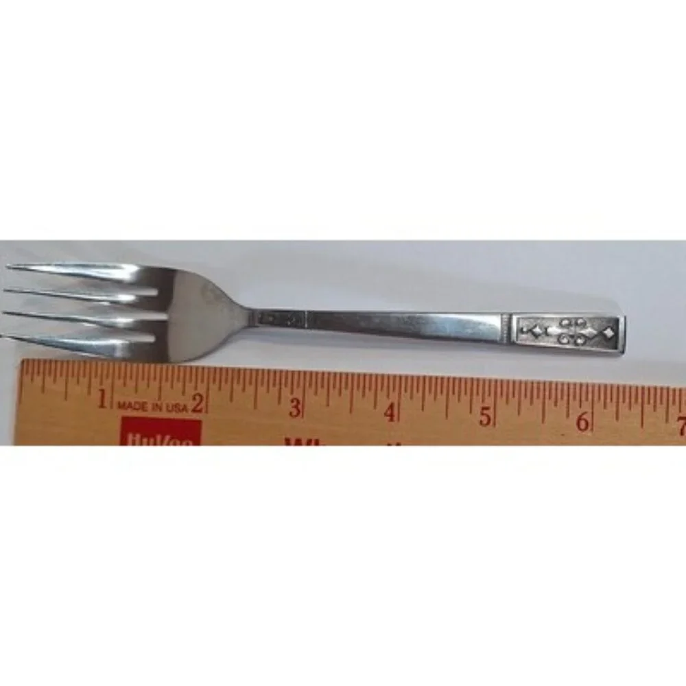 OXH69 Oxford Hall Fleur De Lis Japan Salad‎ Fork Lot 4 Flatware